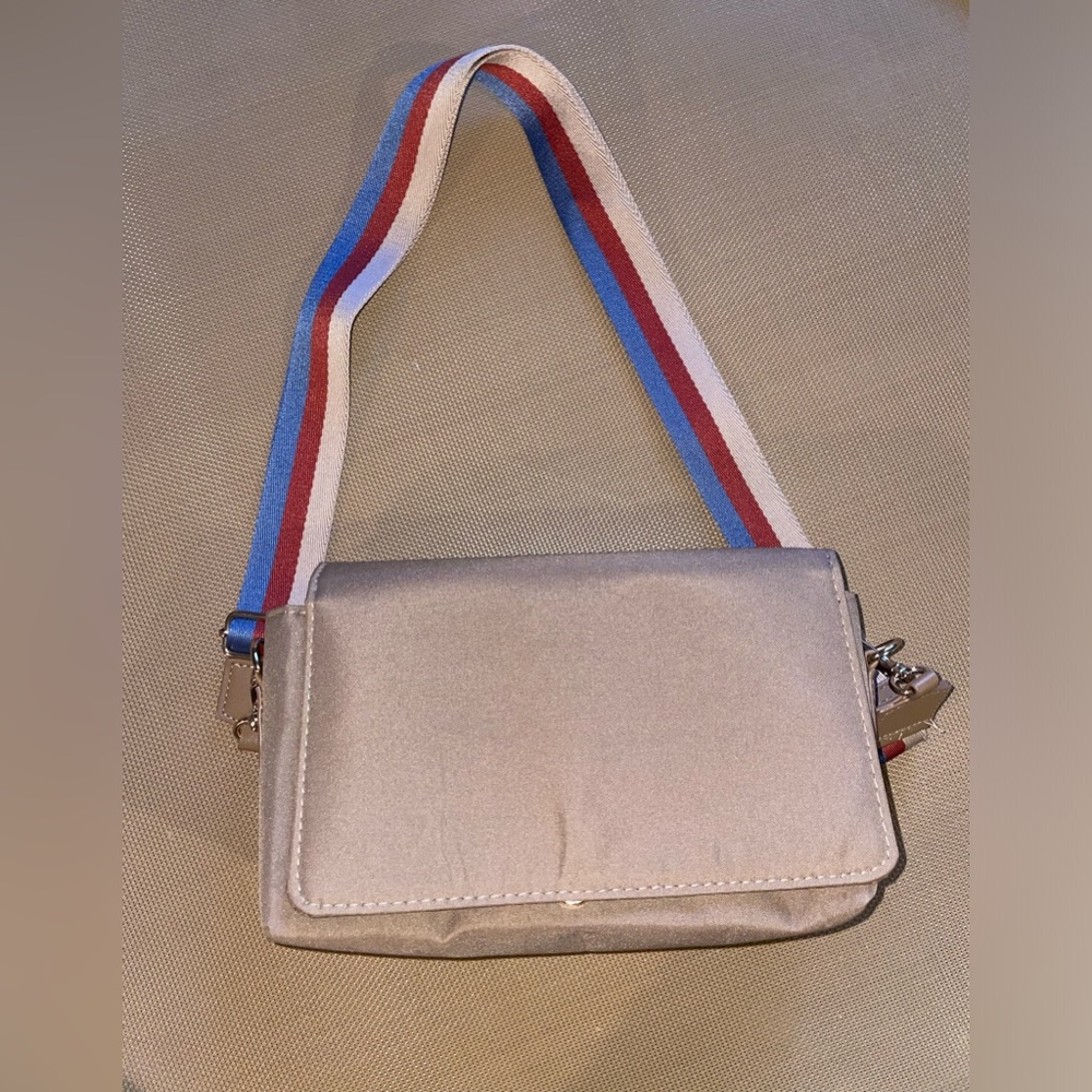 Tote savvy crossbody bag